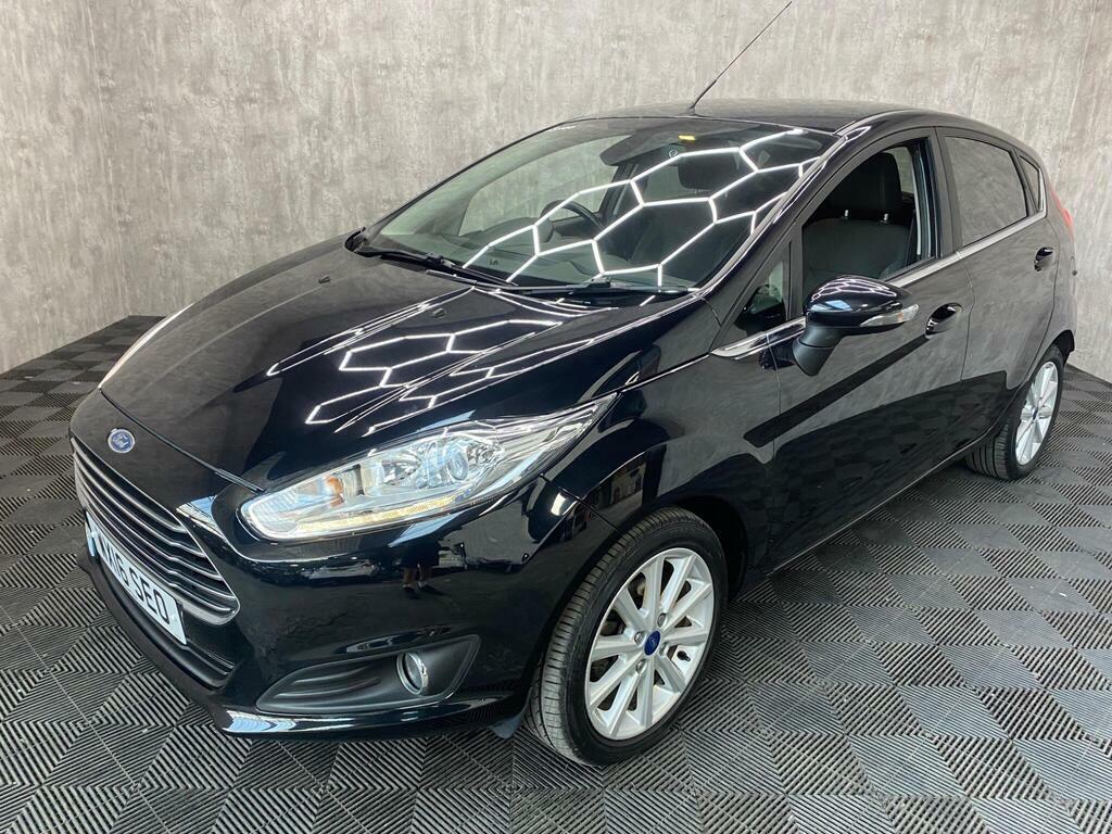 Ford Fiesta 1.0T Ecoboost Titanium Euro 6 S S Black