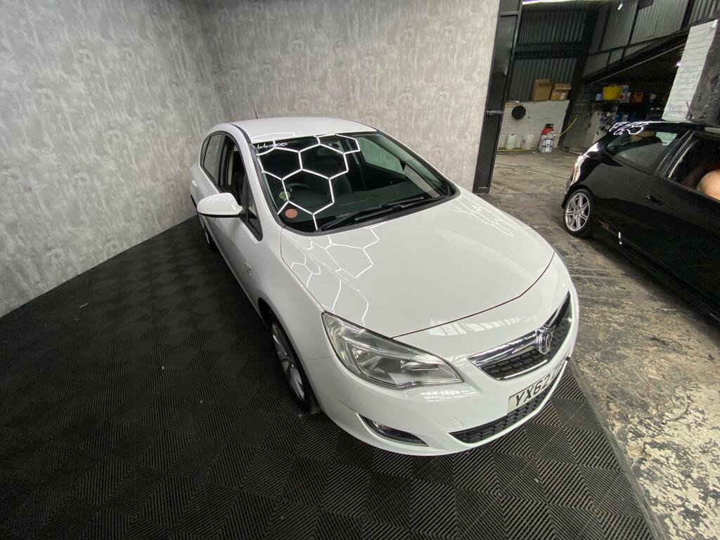 Vauxhall Astra 1.6 16V Active Limited Edition Euro 5 White #6
