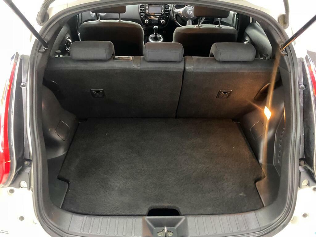 Nissan Juke 1.6 Tekna Xtronic Yellow #26