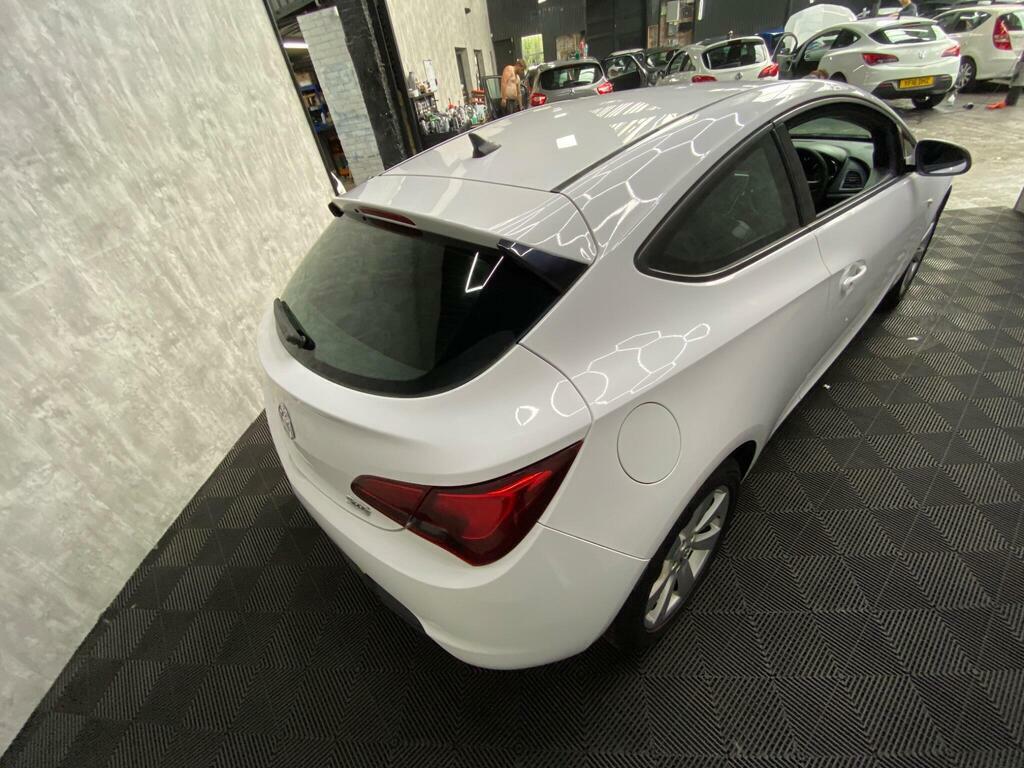 Vauxhall Astra GTC  Black #10