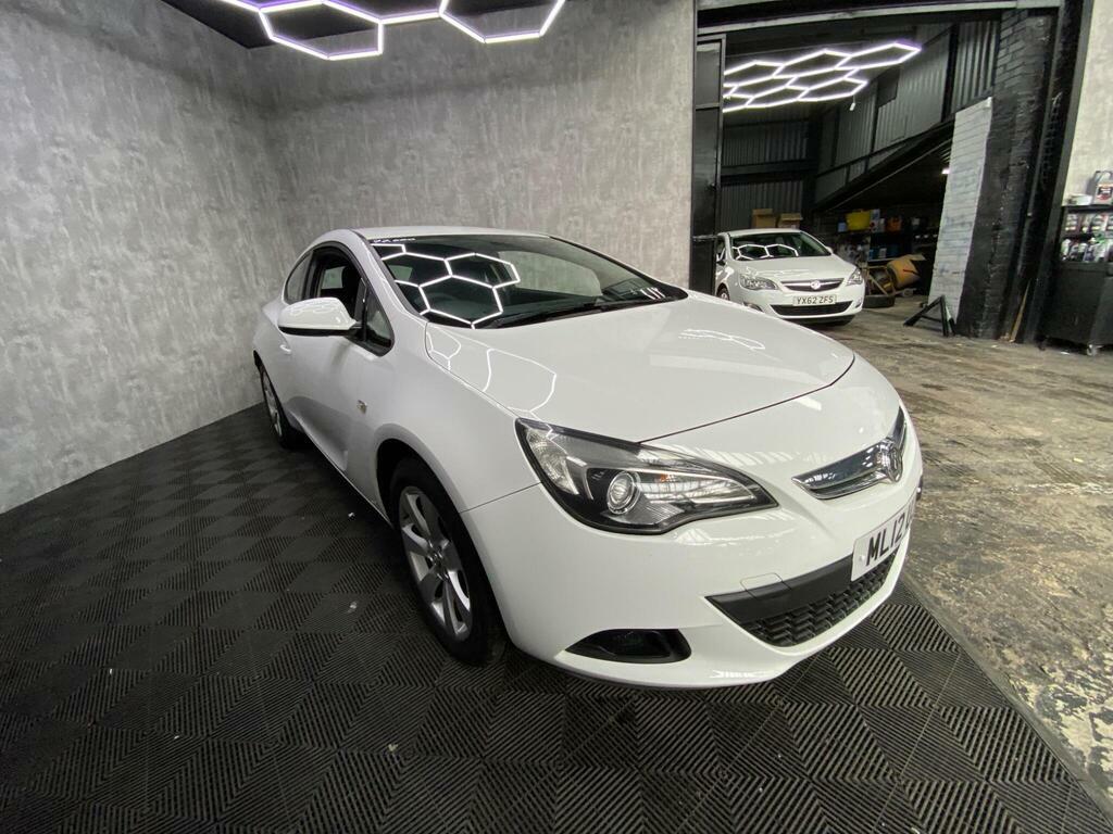 Vauxhall Astra GTC 1.4T 16V Sport Euro 5 S S White #5