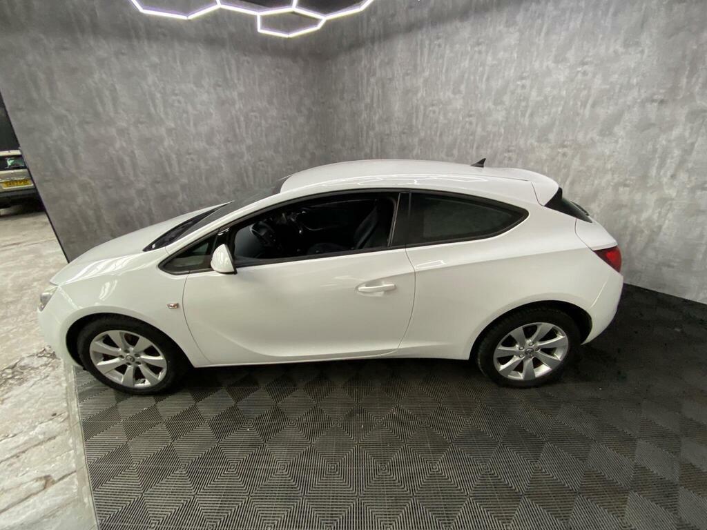 Vauxhall Astra GTC  Black #16