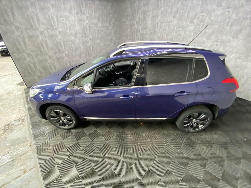Peugeot 2008 Active White #16