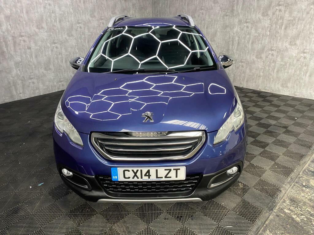 Peugeot 2008 Active White #3