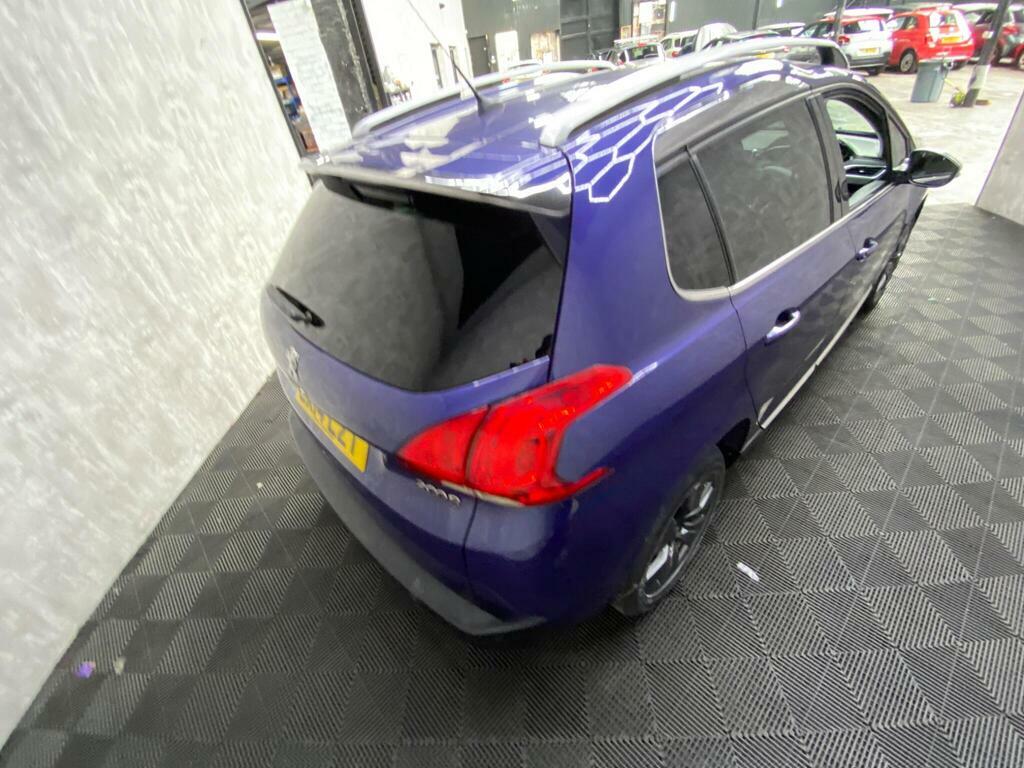 Peugeot 2008 Active White #10