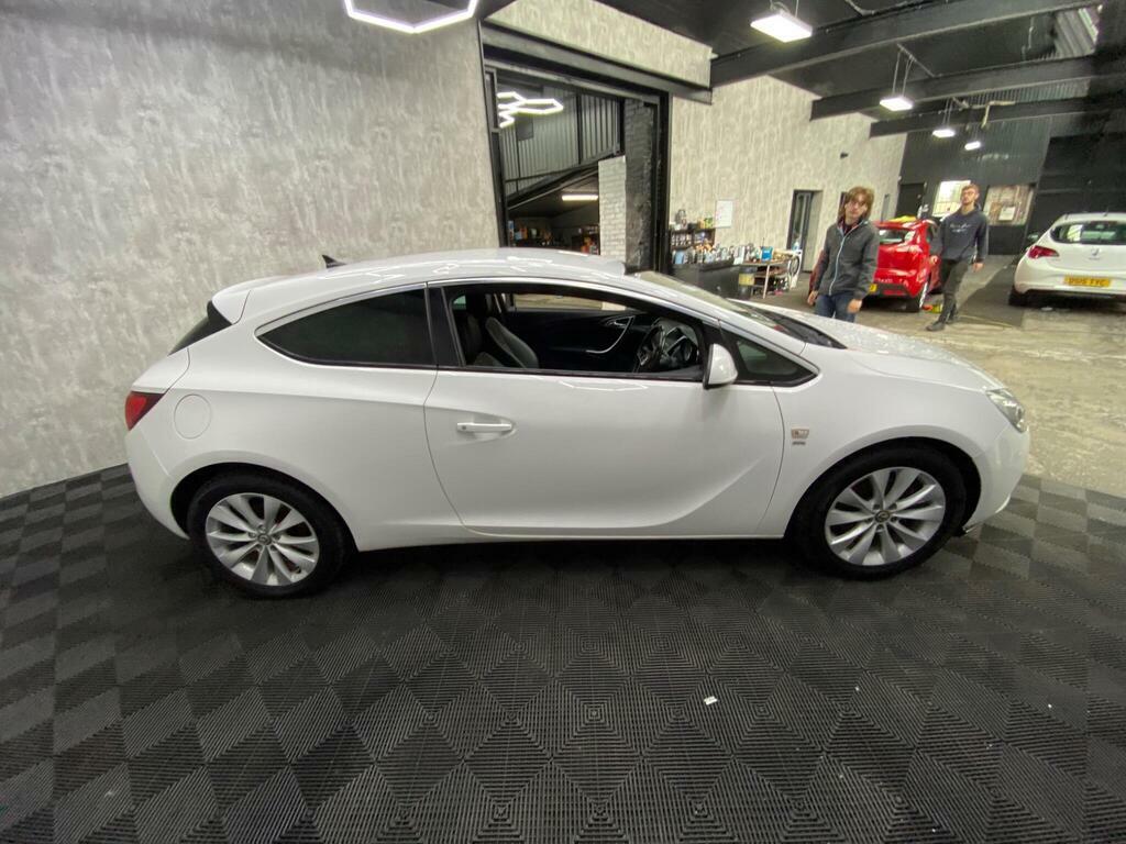 Vauxhall Astra GTC Gtc Sri Cdti Black #7