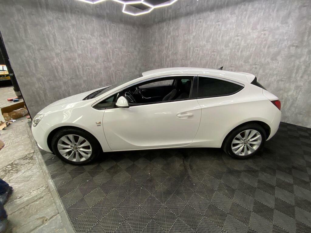 Vauxhall Astra GTC Gtc Sri Cdti Black #15