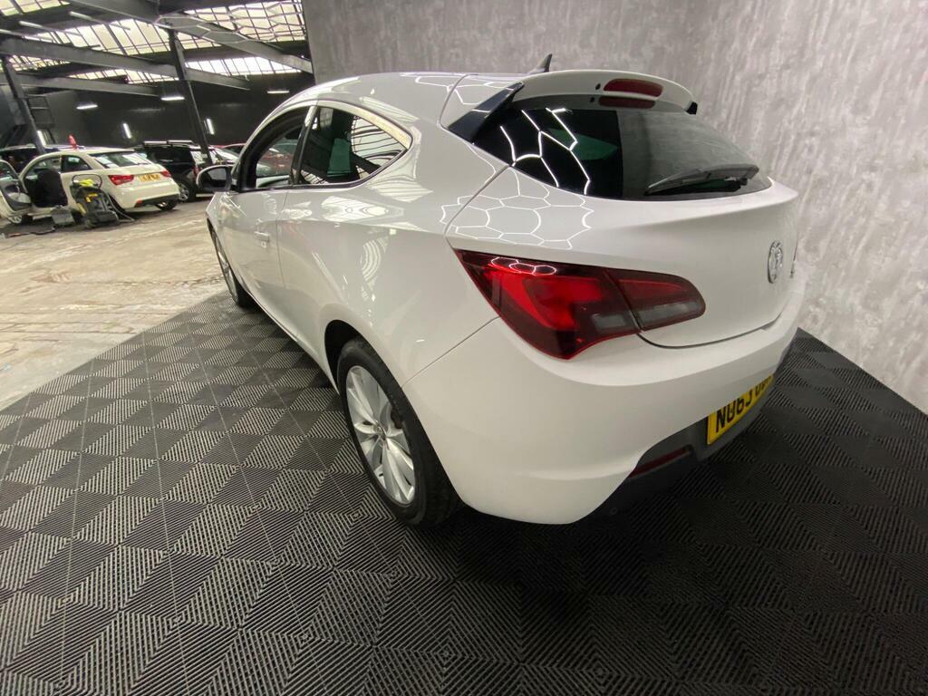 Vauxhall Astra GTC Gtc Sri Cdti Black #13