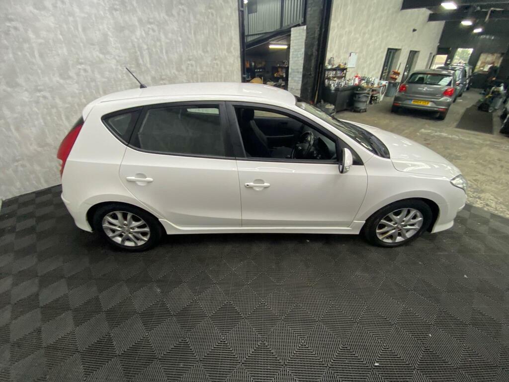 Hyundai I30 Crdi Comfort Black #7
