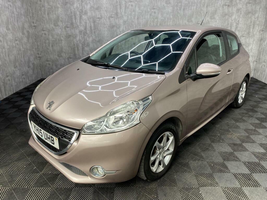 Peugeot 208 1.2 Vti Active Pink #1