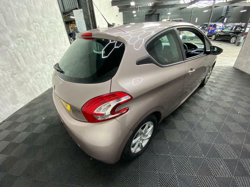 Peugeot 208 1.2 Vti Active Pink #9