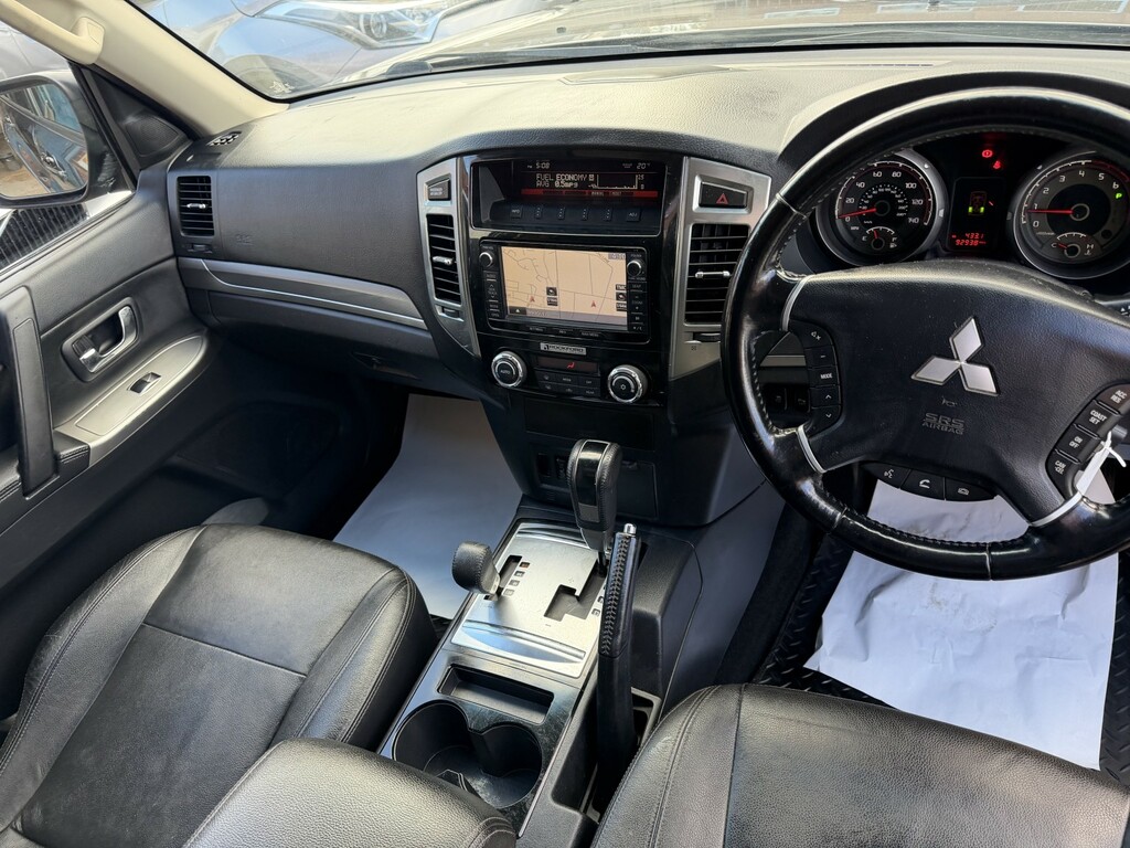 Mitsubishi Shogun Car Derived Van 3.2 Di D 4Work Sg2 White #7