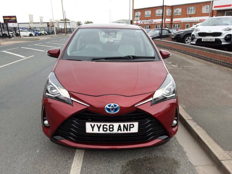 Toyota Yaris 1.5 Hybrid Icon Tech Cvt Red #2