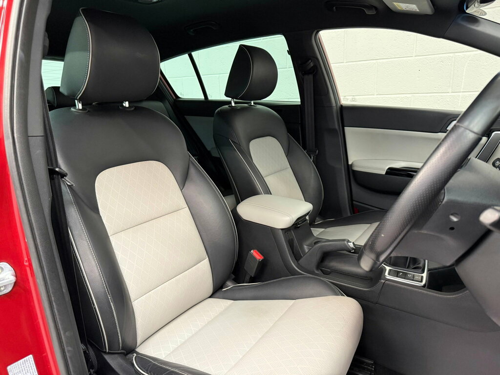 Kia Sportage 2 Crdi Isg White #3