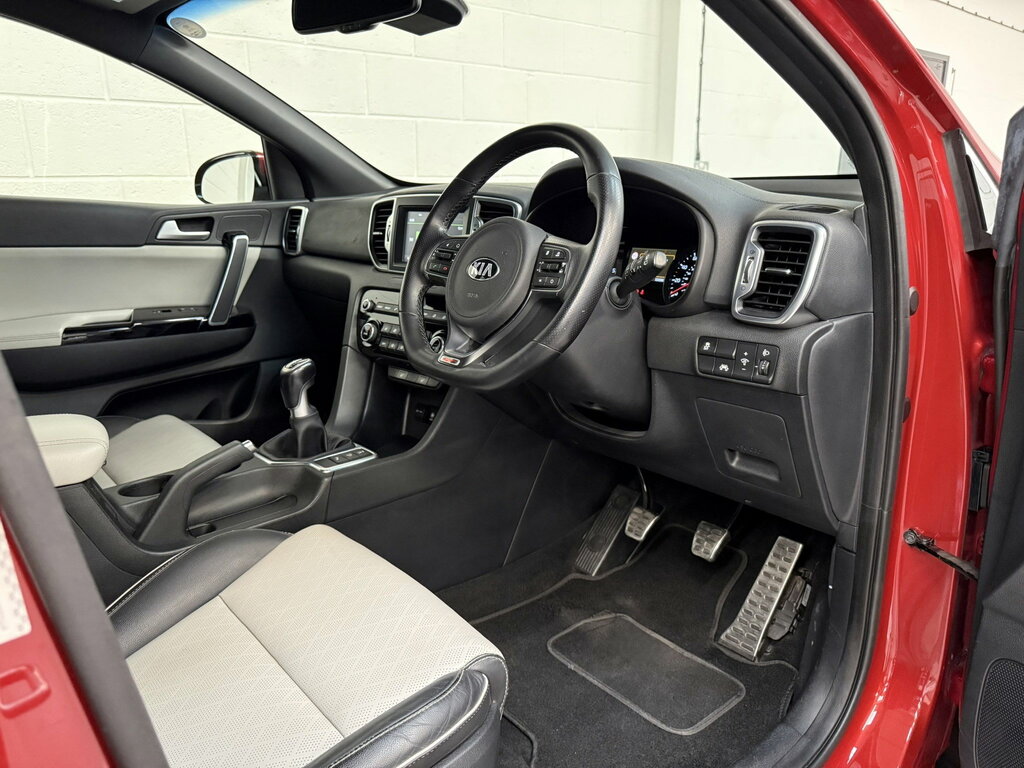 Kia Sportage 2 Crdi Isg White #5