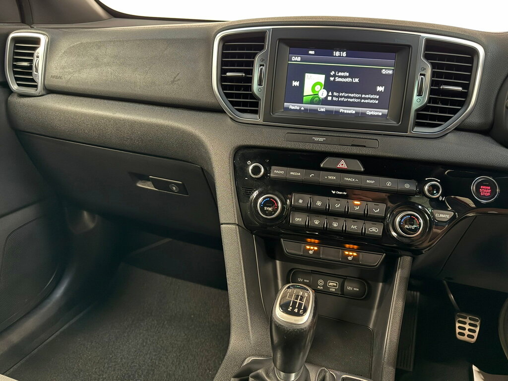 Kia Sportage 2 Crdi Isg White #20