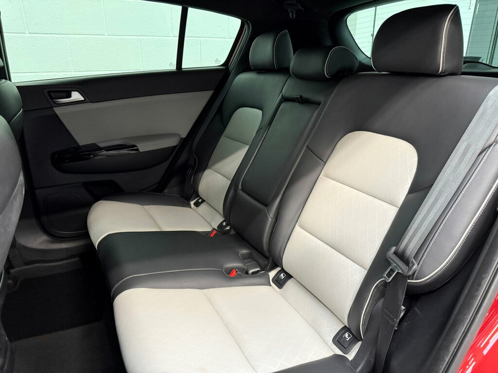 Kia Sportage 2 Crdi Isg White #30