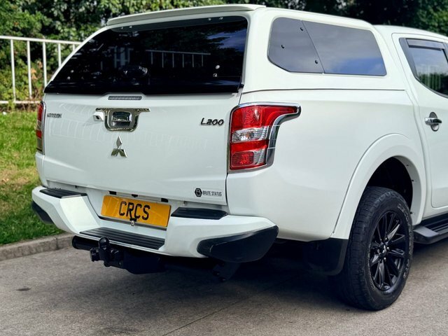 Mitsubishi L200 Green #28