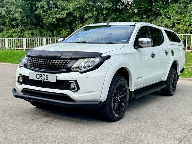 Mitsubishi L200 2.4 Di-d Dc Barbarian Pickup Double Cab White #4