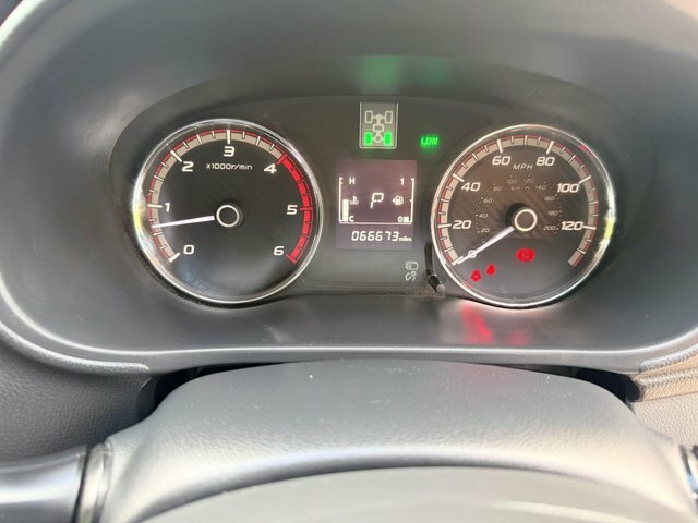 Mitsubishi L200 Green #15
