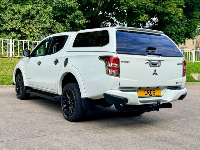 Mitsubishi L200 2.4 Di-d Dc Barbarian Pickup Double Cab White #6
