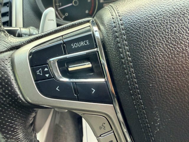 Mitsubishi L200 Green #16