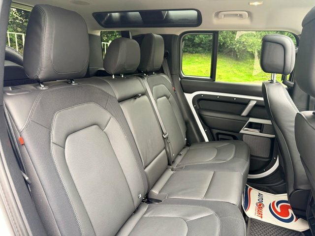 Land Rover Defender 110 3.0 D250 X-dynamic Hse 110 Black #25