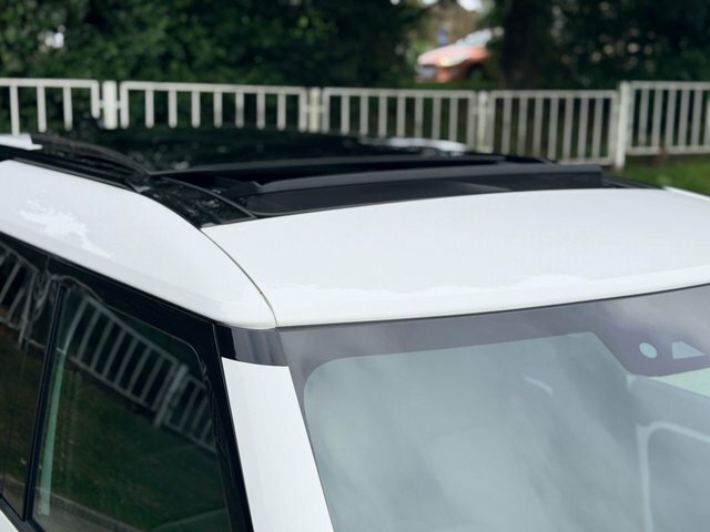 Land Rover Defender 110 3.0 D250 X-dynamic Hse 110 Black #43