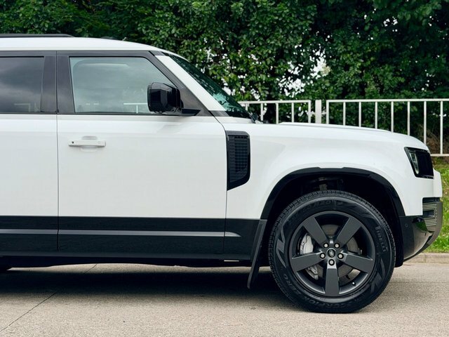 Land Rover Defender 110 3.0 D250 X-dynamic Hse 110 Black #14