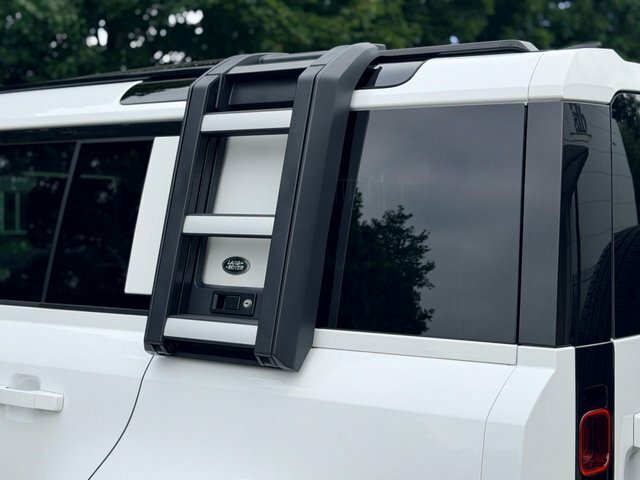 Land Rover Defender 110 3.0 D250 X-dynamic Hse 110 Black #36