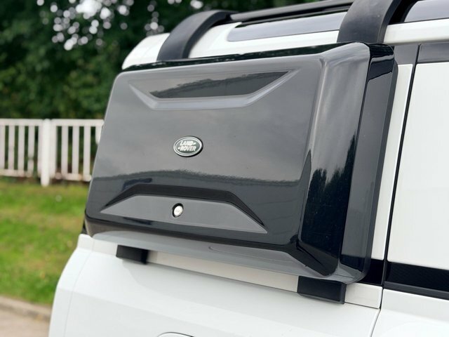 Land Rover Defender 110 3.0 D250 X-dynamic Hse 110 Black #57