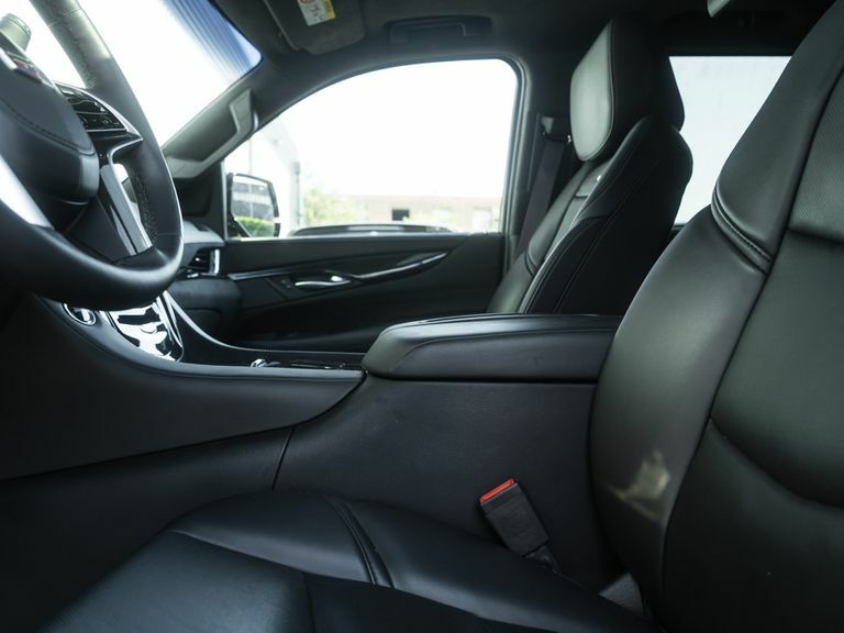 Cadillac Escalade 6.0 V8 4Wd Black #31