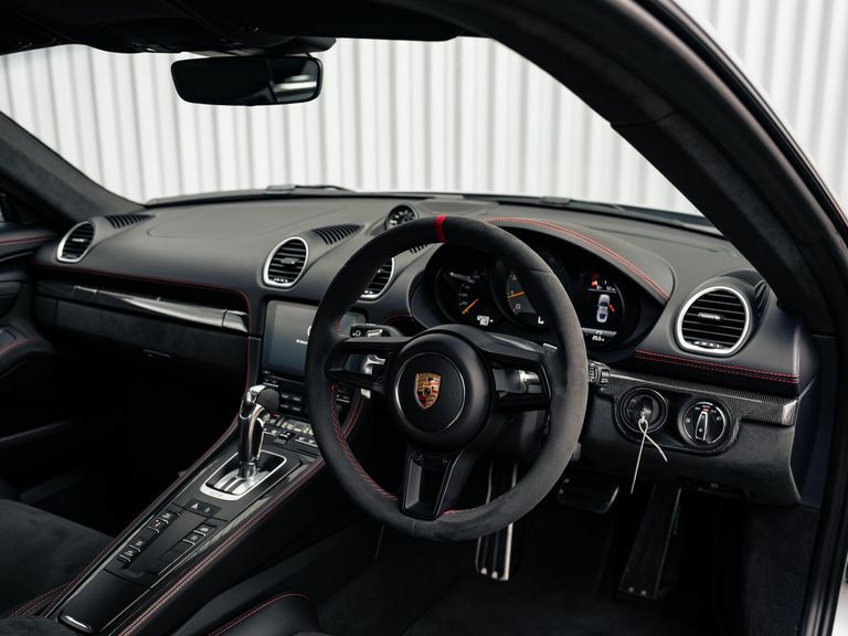 Porsche Cayman 4.0 Gt4 Rs Pdk #8