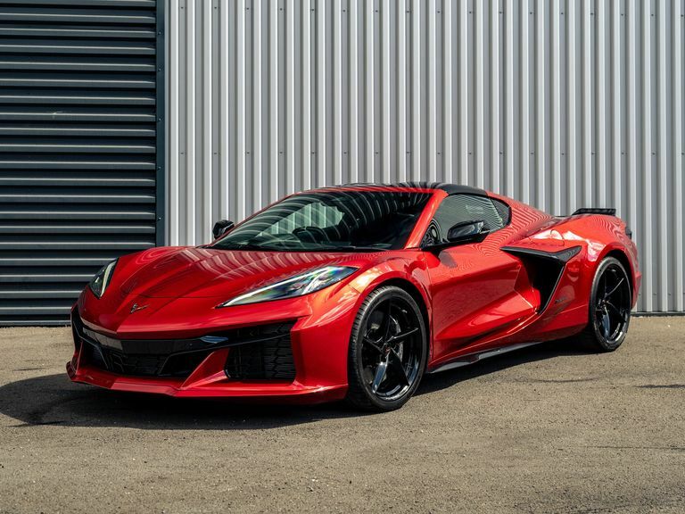 Chevrolet Corvette E-ray Coupe Red