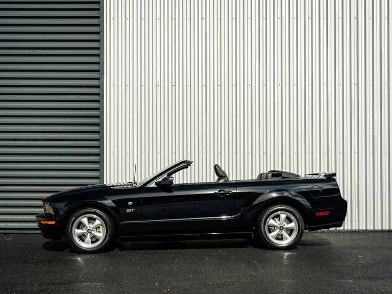 Ford Mustang Petrol Black #4
