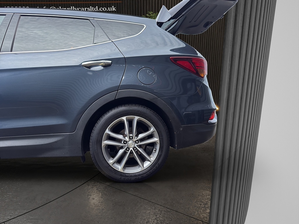 Hyundai Santa Fe Black #26