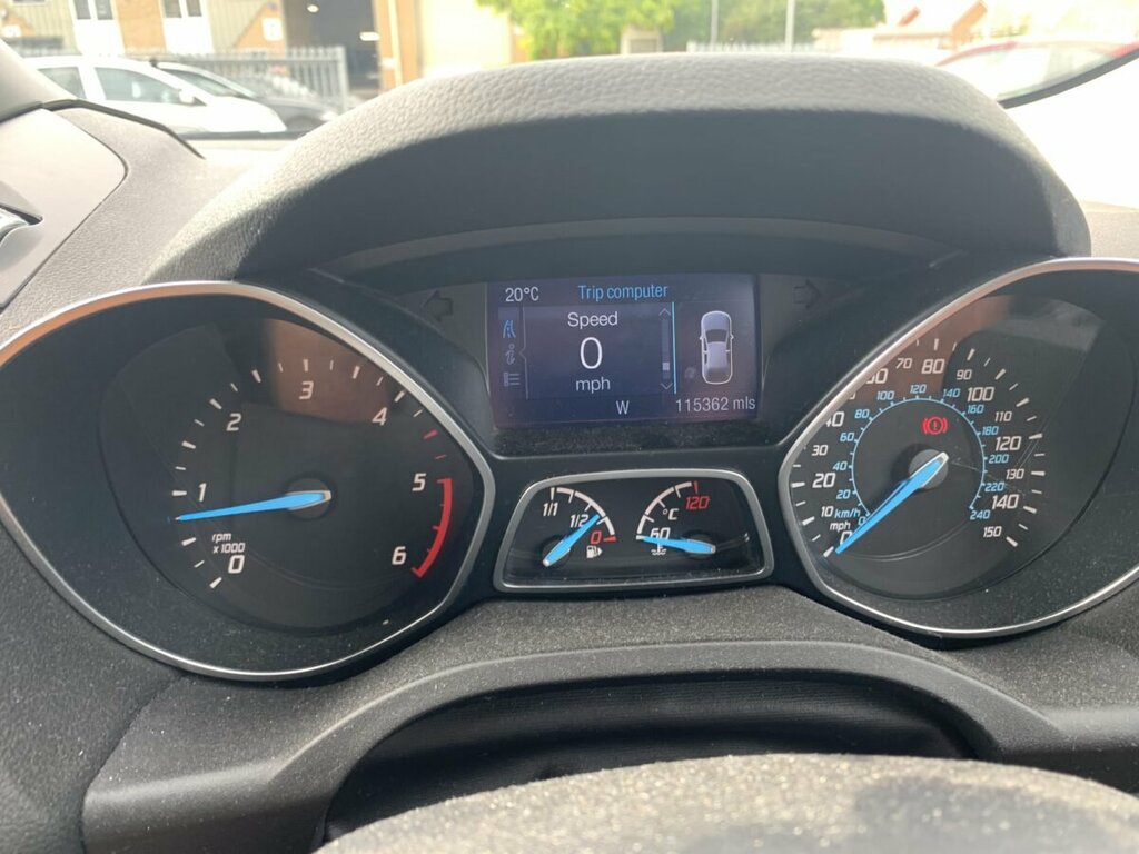 Ford Kuga 2.0Tdci Titanium X White #21