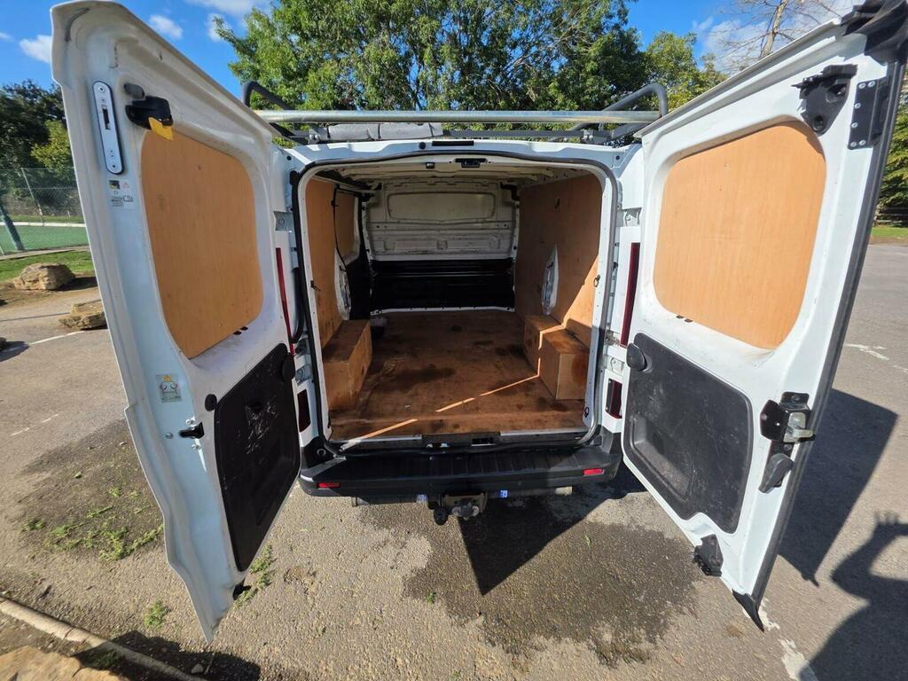 Renault Trafic Panel Van 2.0 Dci Energy 28 Sport Swb Standard Roo Silver #18