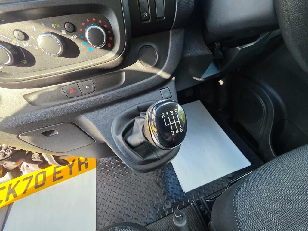 Renault Trafic Panel Van 2.0 Dci Energy 28 Sport Swb Standard Roo Silver #11