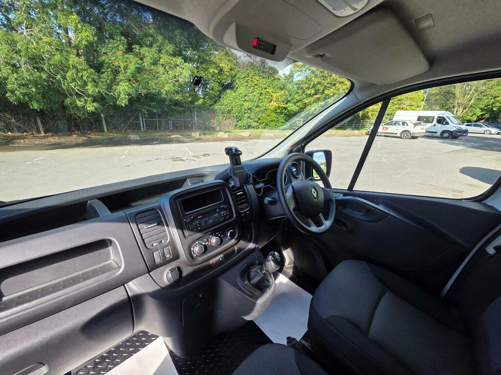 Renault Trafic Panel Van 2.0 Dci Energy 28 Sport Swb Standard Roo Silver #15