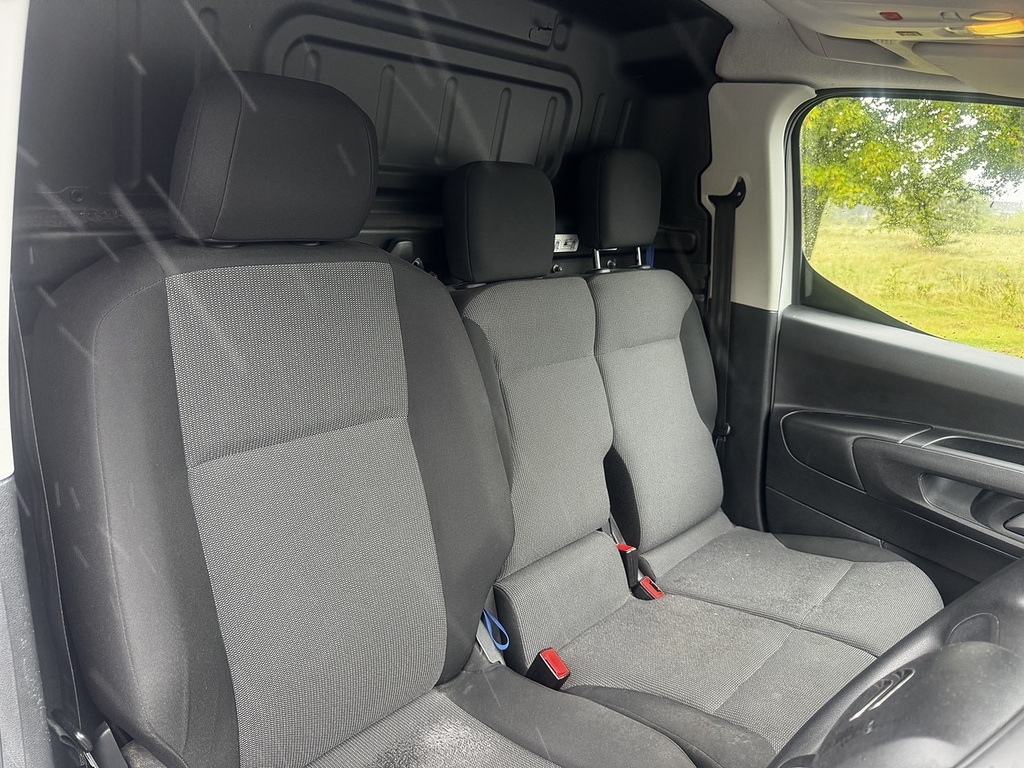 Citroen Berlingo Panel Van White #8