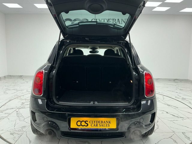 Mini Countryman Cooper D White #13