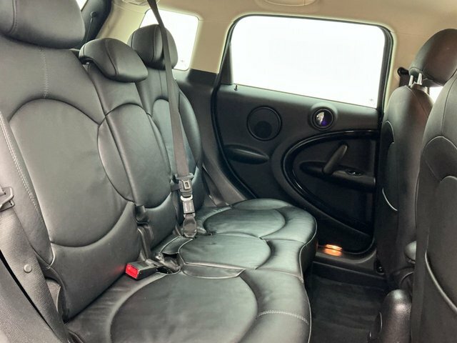 Mini Countryman Cooper D White #16