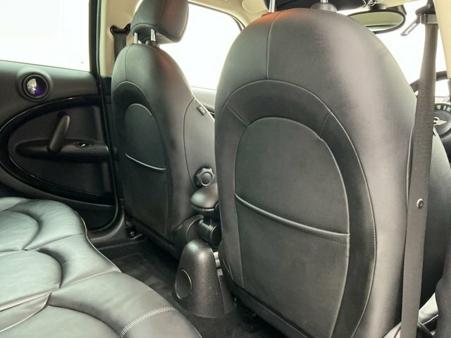 Mini Countryman Cooper D White #15