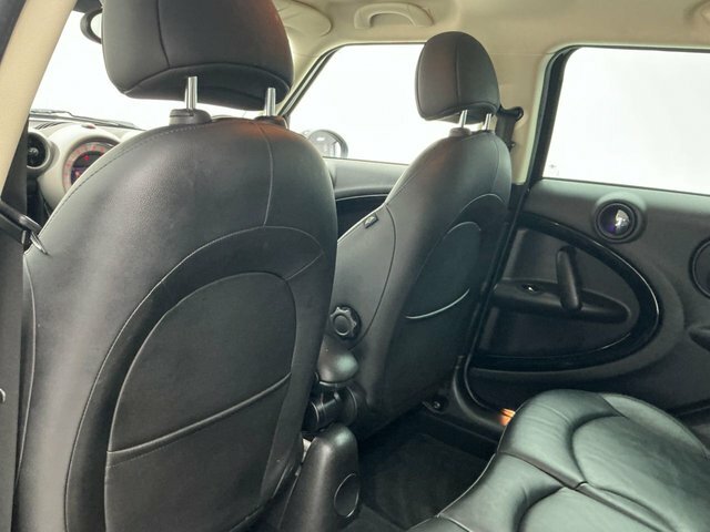 Mini Countryman Cooper D White #20