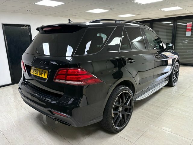 Mercedes-Benz GLE Class 2018 3.0 Gle350d V6 Amg Night Edition Suv Dies Black #2