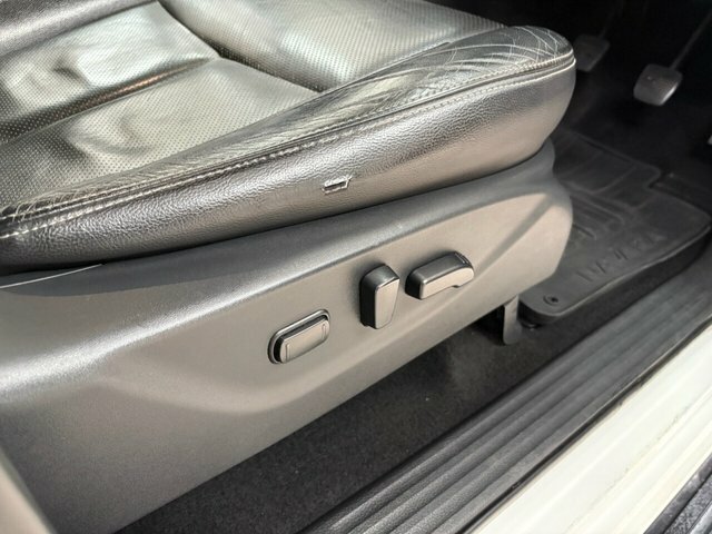 Nissan Navara Automatic Grey #30