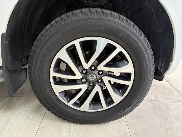 Nissan Navara Automatic Grey #10