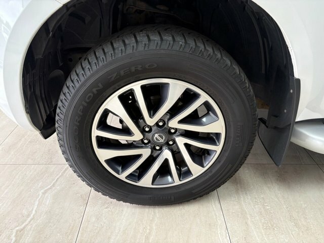 Nissan Navara Automatic Grey #13