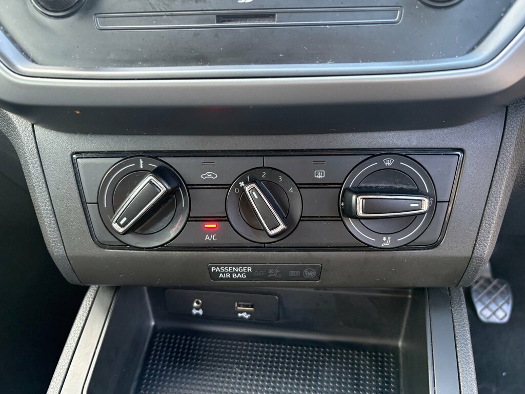 Seat Ibiza 1.0 Tsi 95 Se Design Hatchback Blue #12